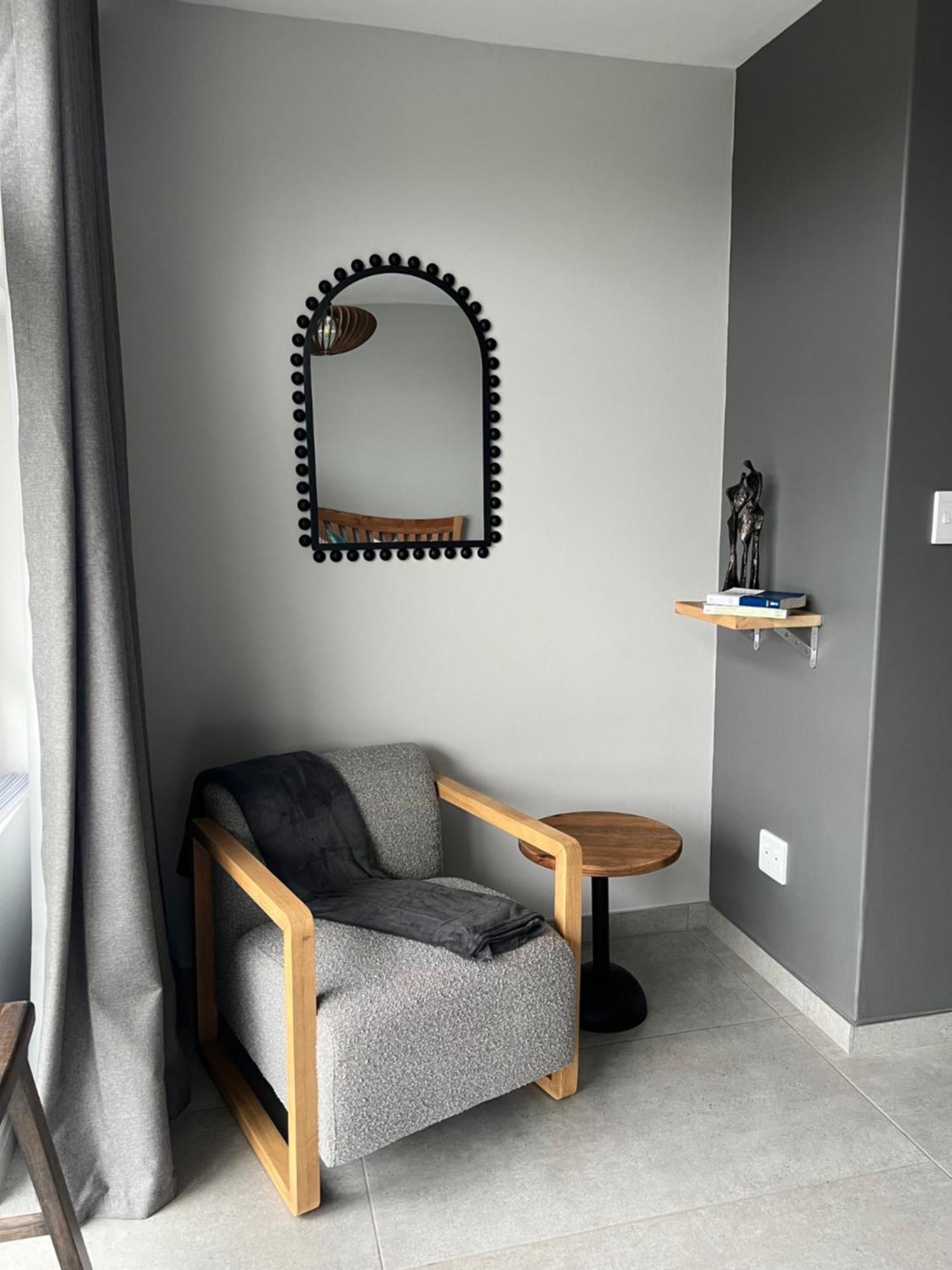 Beachfront 303 *