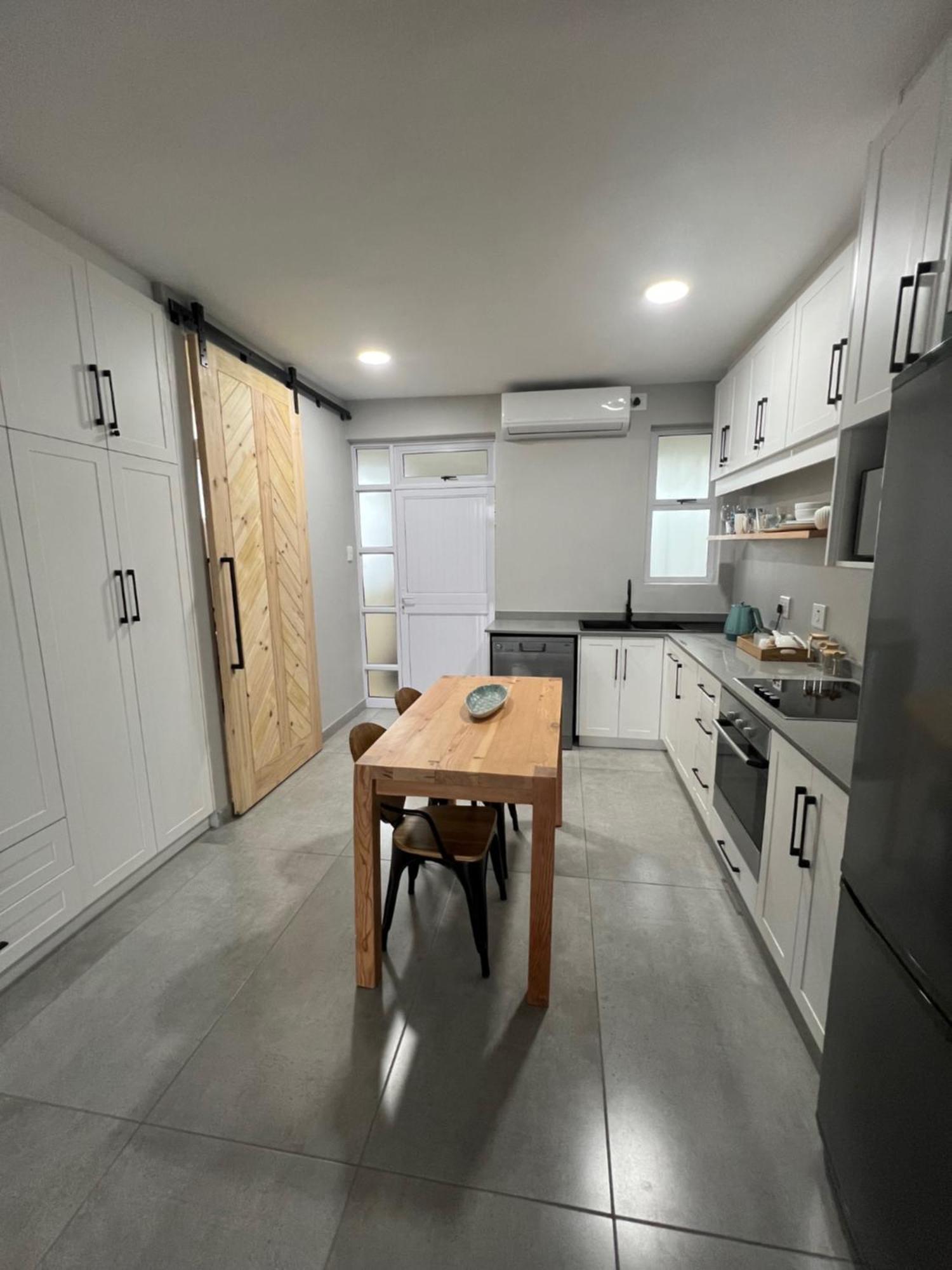 Beachfront 303 Apartment *