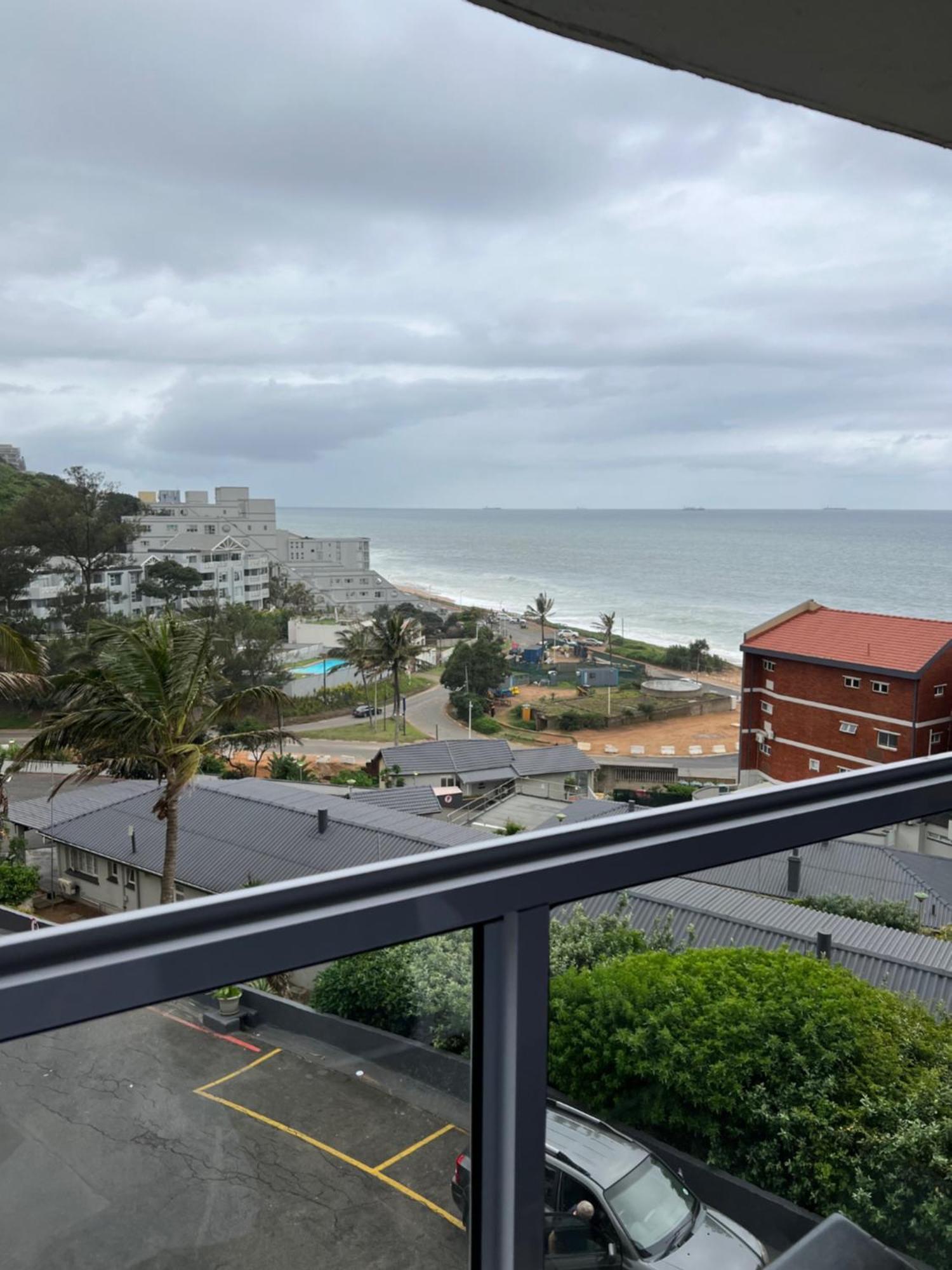 Beachfront 303 Apartment